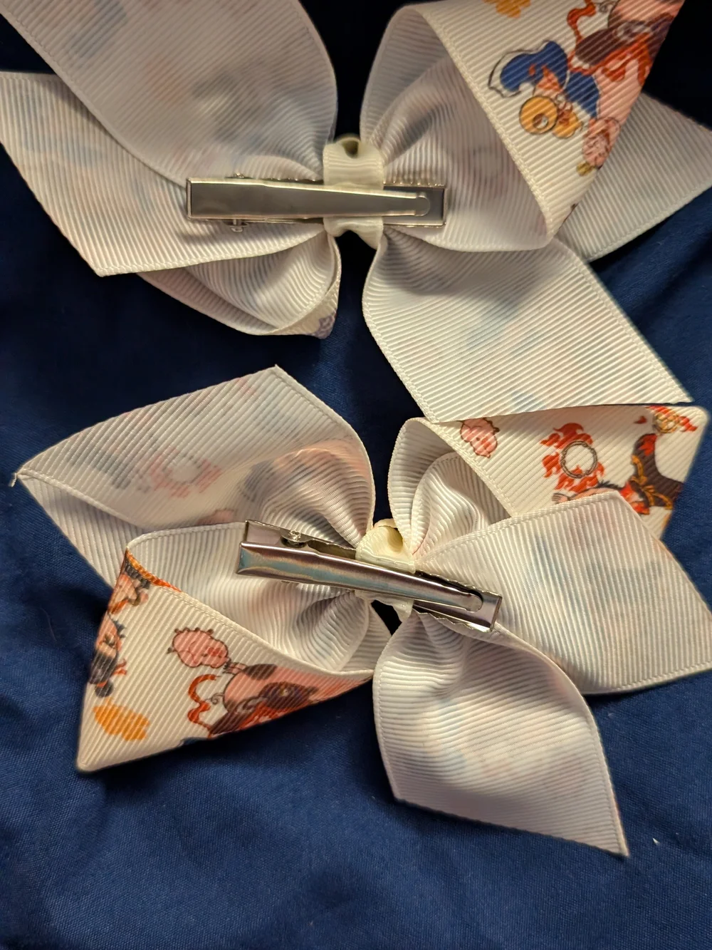 Kids White Character Print Hair Bows - Pack of 2